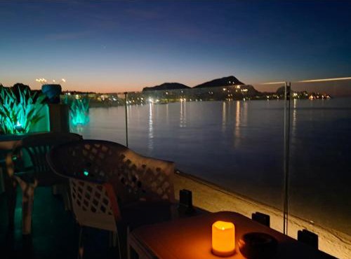 Blue Life, Luxury Rooms Beachfront Rooftop between Palermo and Cefalu' in Casteldaccia