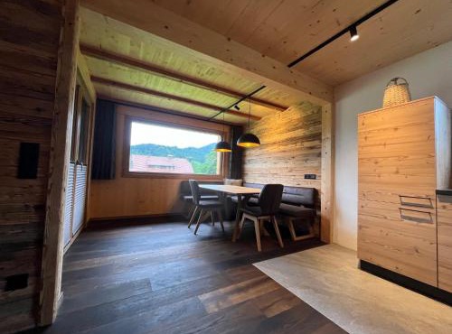 Zirbenchalet am Weissensee in Weissensee