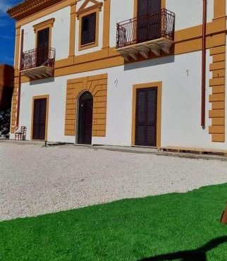 Casa Torre Chimera