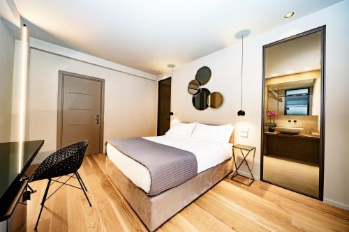 Elite Accommodations & Hydromassage Pool