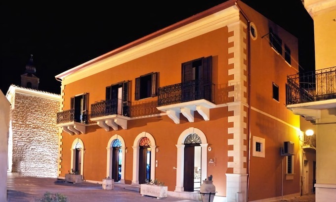 Comiso Hotel | B&B Al Teatro
